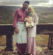 Ada Apa Dengan Luahan Sedih Adira Di Instagram Hari Raya Aidilfitri Pada Tahun Ini Memberikan Makna Yang Berbeza Buat P Instagram Men Instagram Couple Photos