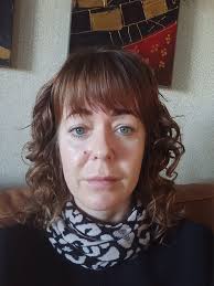 You have all made my day and given me lots of food for thought 🙏🙏 thank  you for your time you wonderful, creative bunch!!! Hi, here's me, bare  faced. I'm getting older (