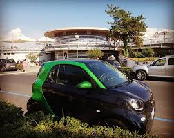 Hello Italy Italy Smart Electric Green Smart453 Fenesanfan Smart Car Smart Fortwo Smart
