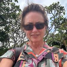 Nicole Pinheiro (@nicolepin)