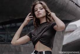В 1999 году получил звание первой ракетки мира. Alesya Kafelnikova Dala Intervyu O Narkotikah Plastike I Faraone Lifestyle Seldon Novosti