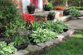 Front Yard Transformation Our Home Suburban Living Stranded In Cleveland A Flower Bed Created F Small Front Yard Landscaping Yard Landscaping Front Yard