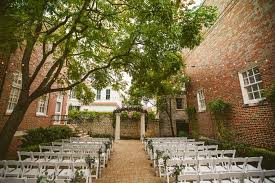 The Mansion Outdoor Courtyard Ceremony Photos Courtyard Wedding Historic Wedding Venue Church Wedding Flowers