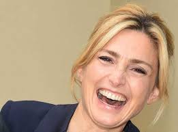 She is also known for being the partner of the former president of the french republic, f. Julie Gayet Elle A Des Choses A Dire Sur Francois Hollande