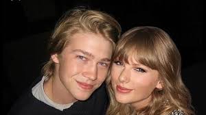 5 Fakta Hubungan Taylor Swift dan Joe Alwyn, Kabar Putusnya Langsung  Trending di Media Sosial