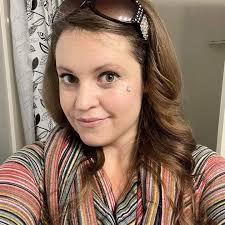 📌 UPDATE: Found safe Karin Weaver Zeeman (35) Feb 07 2022 Lives in  Santaquin UT and may may be heading toward Price UT or even farther east to  Colorado. 5 ft 2,