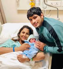 असल द गल गर ल ग त फ ग ट बन म ह न ख न न ल ख ध कड मम म क ध कड ब ट Geeta Phogat Blessed With Baby Boy Hina Khan Says Dhakad Mommy Ka Dhakad Beta In 2020