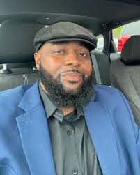 Three months away from 44. When I was young, I was afraid to age and grow  old. But now, I embrace it. Aging is a gift. Many people didn't get the  opportunity