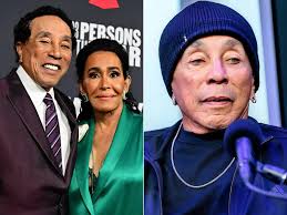Sad News ,30 minutes ago ,At the age of 85, Smokey Robinson's family  shocked fans by CONFIRMING that he had .. READ MORE: https://buff.ly/rDdxfRs