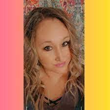 Denise Gere's Instagram, Twitter & Facebook