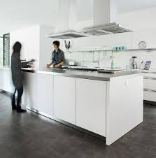 The name echo house originates from its design aspirations and listening: Echo House Toronto Residence Inspired By Eastern Philosophy Of Harmony With Nature Pendulum Magazine