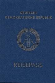 Hallo zusammen, kann jemand aus der türkei mit grüner pass( diplomat) in deutschland aufenthalt bekommen? Deutscher Reisepass Wikipedia