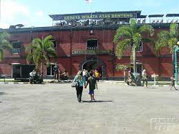 Harga tiket masuk pantai pasir kadilangu jogja. Harga Tiket Masuk Benteng Gombong Hotel Wisata Benteng Van Der Wijck Kebumen Harga Hotel Terbaru Di Traveloka Dopi Rah