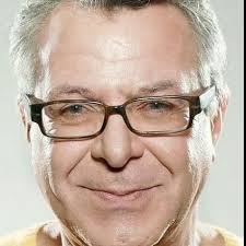 Lovey-Dovey: The Rise of Machines (2023)