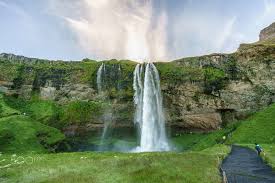 Seljalandsfoss Waterfall Iceland The Iconic Seljalandsfoss Waterfall In South Iceland July 2016 Turismo