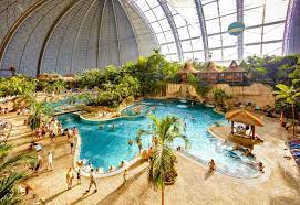 Hanya dengan membayar rp 20.000 pada hari biasa dan rp 25.000 pada akhir pekan atau hari libur, kamu bisa bermain air sepuasnya. Tropical Islands Krausnick Updated 2021 Prices
