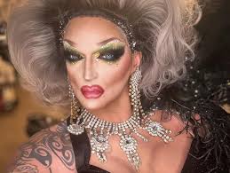 Steven MacLeod (@auntiestation) • Instagram photos and videos