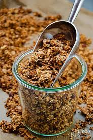 Hausgemacht Knuspriges Apfel Zimt Musli Herd S Kasper Rezept In 2020 Hausgemachtes Musli Hausgemacht Lecker