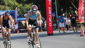 Efenim triatlon bisikleti ya da zamana karsi/time trial. Carraro Dan Triatlon Sporuna Buyuk Destek Cyclist Turkiye