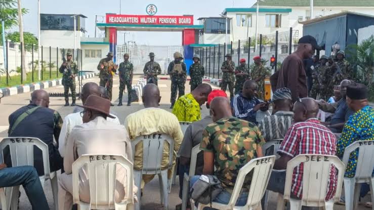 BREAKING: Military Retirees Protest, Block Pensions Board Entrance in Abuja  - Politics Nigeria