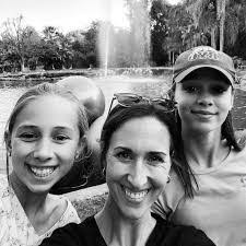 Heather Carbaugh's Instagram, Twitter & Facebook