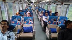Jadwal keberangkatan kereta api lokal prambanan ekspres (prameks). Jadwal Keberangkatan Kereta Api Lengkap Dari Purwokerto Ke Berbagai Kota Di Jawa Hari Ini Tribun Jateng