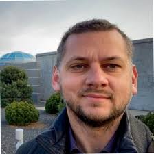 Efter 5 gode år ved E3 Spedition-Transport A/S har jeg besluttet mig for at  tiden er inde til at prøve noget nyt, hvorfor jeg har opsagt min stilling  med fratrædelse ultimo februar.