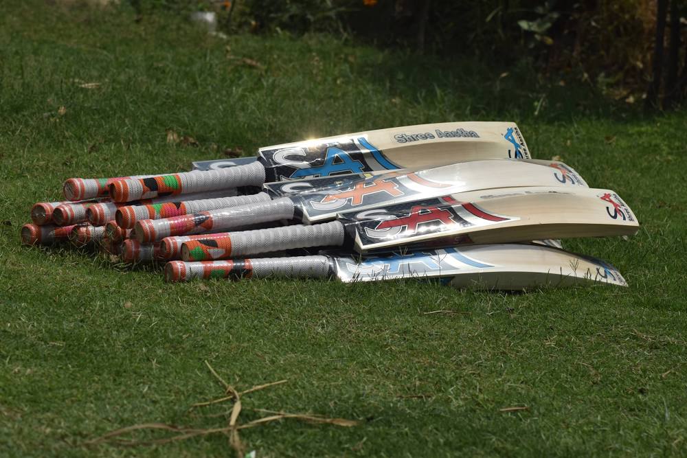 Cricket bat Virat kholi shape product image