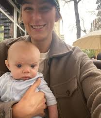 Robyn Kerr (@robynkerr) · Instagram photos and Reels