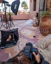 One Light On Location Thank You For Sharing This Awesome Bts With Us Musechanphoto Photography Lighting Setup Photoshop Photography Flash Photography