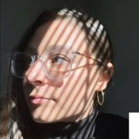 Lindsey Hurst Email & Phone Number