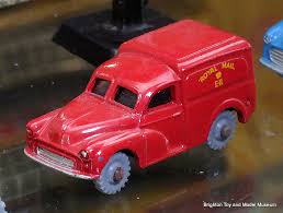 Royal Mail Van, Morris Minor (Hornby Dublo 068) - The Brighton Toy and  Model Index