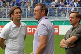 André breitenreiter hat die nächsten partien, darunter das revierderby, als „bonusspiele bezeichnet, von denen manager horst heldt soll schalke 04 am saisonende verlassen. Hannover 96 Gerhard Zuber Wird Neuer Sportlicher Leiter