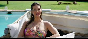 She was the protagonist of two successful fiction l'onore e il rispetto and il peccato e la vergogna. Manuela Arcuri Hot Bust Ria Antoniou Sexy Non Si Ruba A Casa Dei Ladri It 2016 Hd 1080p Web