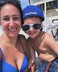 Lauren Manzi's Instagram, Twitter & Facebook