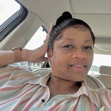 lesha johnson (@leshaboutique) • Photos et vidéos Instagram