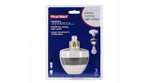 First Alert Motion Sensing Light Socket Pir725 Youtube