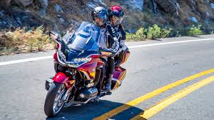 The improved 2021 gold wing lineup the honda gold wing has always been a spectacular touring bike, ever since the first gl1000 back in 1975. Honda 2021 Goldwing 1800 Airbag Abs è»æ¬¾ä»ç´¹ Yahooå¥æ'©æ±½è»æ©è»