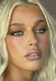 Georgia Elmore (georgiaeelmore)