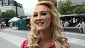 Newark mum of caravan fire victim meets fire minister