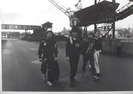 Lisez ce numéro du magazine l'éveil de lisieux. Punk Et Violence En Normandie 1976 1980