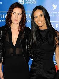 The post quickly went viral and fans wanted to know about the carpet, couch and statue in the space. Cougar Demi Moore Gets With Rumer Willis S Ex Again Celebsnow