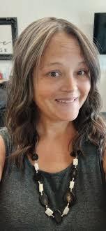 Stylist specializing in blonde color for fine hair?