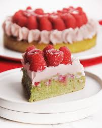 Gateau Pistache Framboise Gateau A La Pistache Recette Dessert Pistache