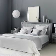 The best paint colors for master bedrooms that the living room is bright and white, with a white sofa combined with white linen … Wall Color Is Silver As Light Within The Interior Design Design Interior Design Ideas Avso Org