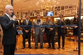 Turism, tratament medical, afaceri, muncă temporară sau. George Koutsolioutsos Ceo Ff Group Sa Dean Thompson Charge D Affaires Ambasada Sua In Romania Konstantinos Tsouvelekakis Presedinte Ceo Lt Apparel Grecia Luca Gastaldi Ceo Brooks Brothers Adpm