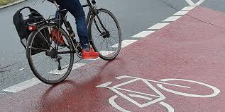 Koln Lkw Schleift Radfahrer In Ehrenfeld Mit Schwer Verletzt Kolner Stadt Anzeiger