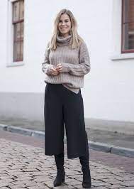 Wearing Culottes In Winter How To Style Culottes How To Wear Culottes Culottes Outfit