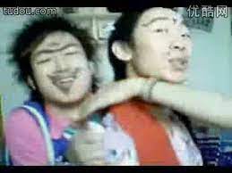 Two Chinese Guys Funny Video Chinese Version Of Dr Jones Youtube