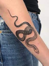55 Pretty Snake Tattoos To Inspire You 55 Pretty Snake Tattoos To Inspire You Inspire Pretty Snake Snaketatt Tattoos Small Snake Tattoo Snake Tattoos